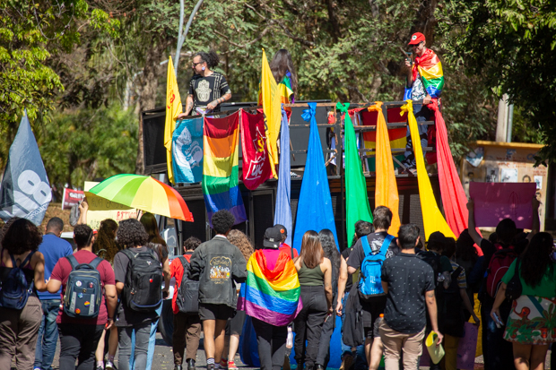 Parada Fecha A Semana Do Orgulho Lgbtqia Na Unb Shd